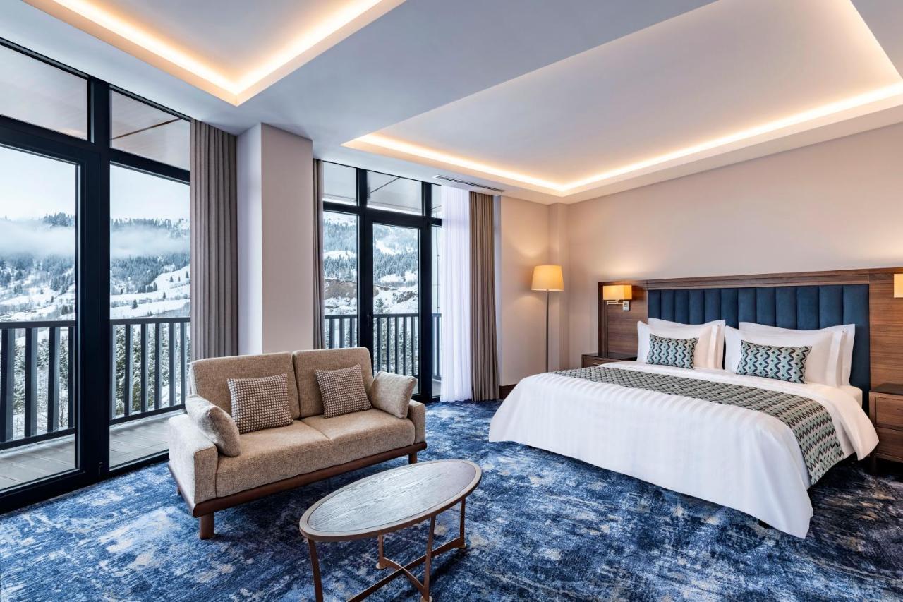 Ambassadori Goderdzi Hotel מראה חיצוני תמונה